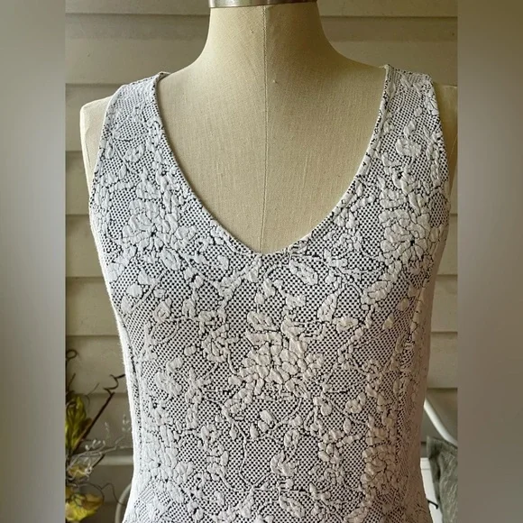 LOFT Women’s Gray & White Lace Midi Dress Wedding Work Professional | Size 8 - Picture 3 of 8